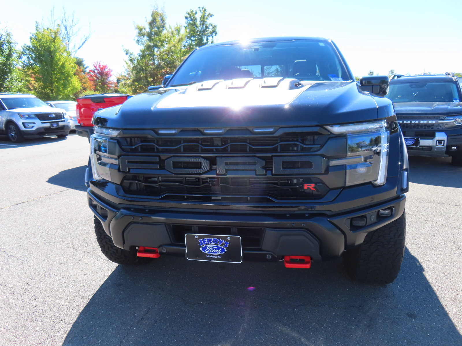 Certified 2025 Ford F150 Raptor w/ Equipment Group 803A Raptor R AWD/4WD image 2