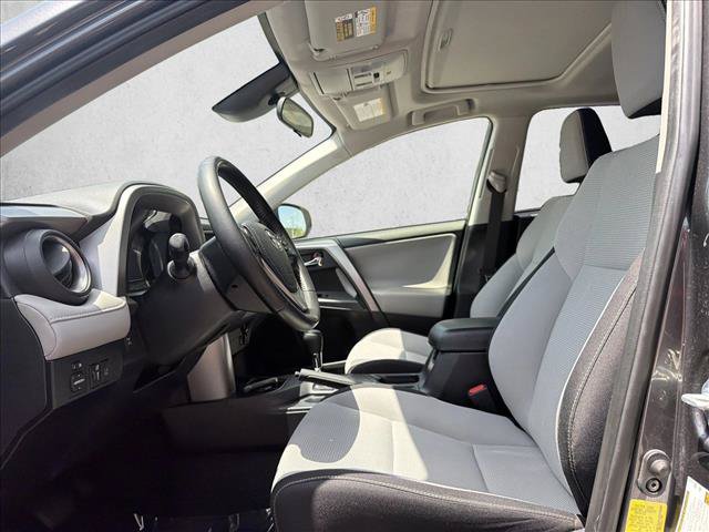 Used 2018 Toyota RAV4 XLE w/ Plus Extra Value Package AWD/4WD image 11