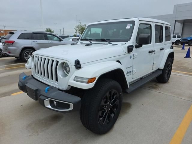 Used 2023 Jeep Wrangler Unlimited Sahara w/ Cold Weather Group AWD/4WD image 3