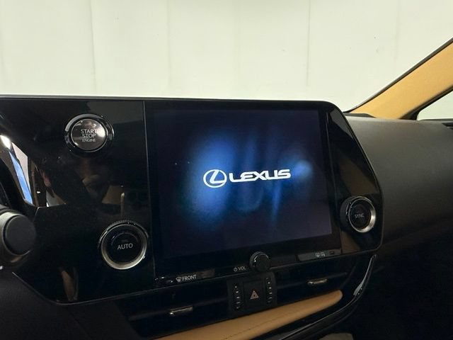 Used 2023 Lexus NX 250 FWD w/ Towing Package (2000 Lbs) image 19