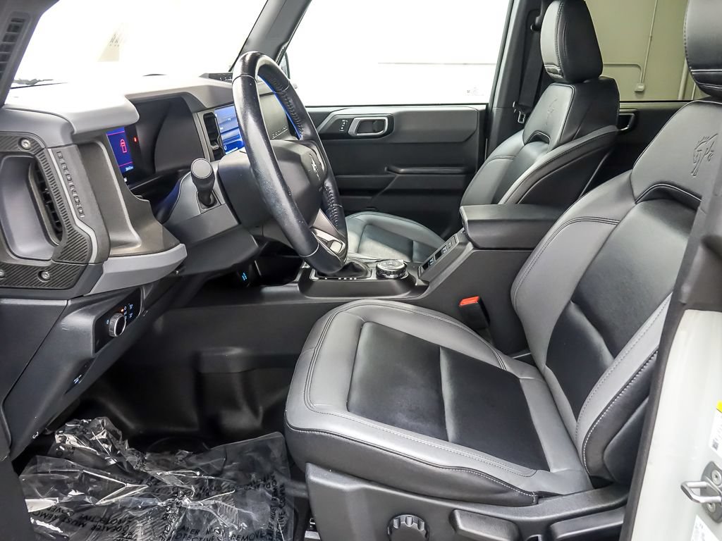 Used 2024 Ford Bronco Big Bend w/ Sasquatch Package AWD/4WD image 9