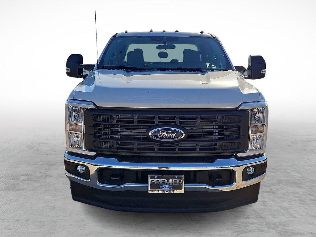 New 2026 Ford F350 XL w/ XL Chrome Package AWD/4WD image 3
