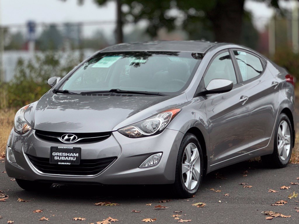 Used 2012 Hyundai Elantra GLS w/ Preferred Pkg 3 FWD image 3