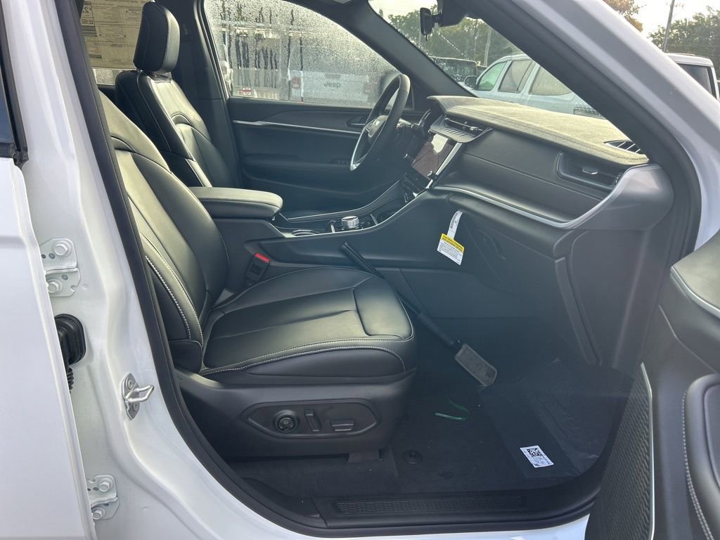 New 2026 Jeep Grand Cherokee Limited image 24