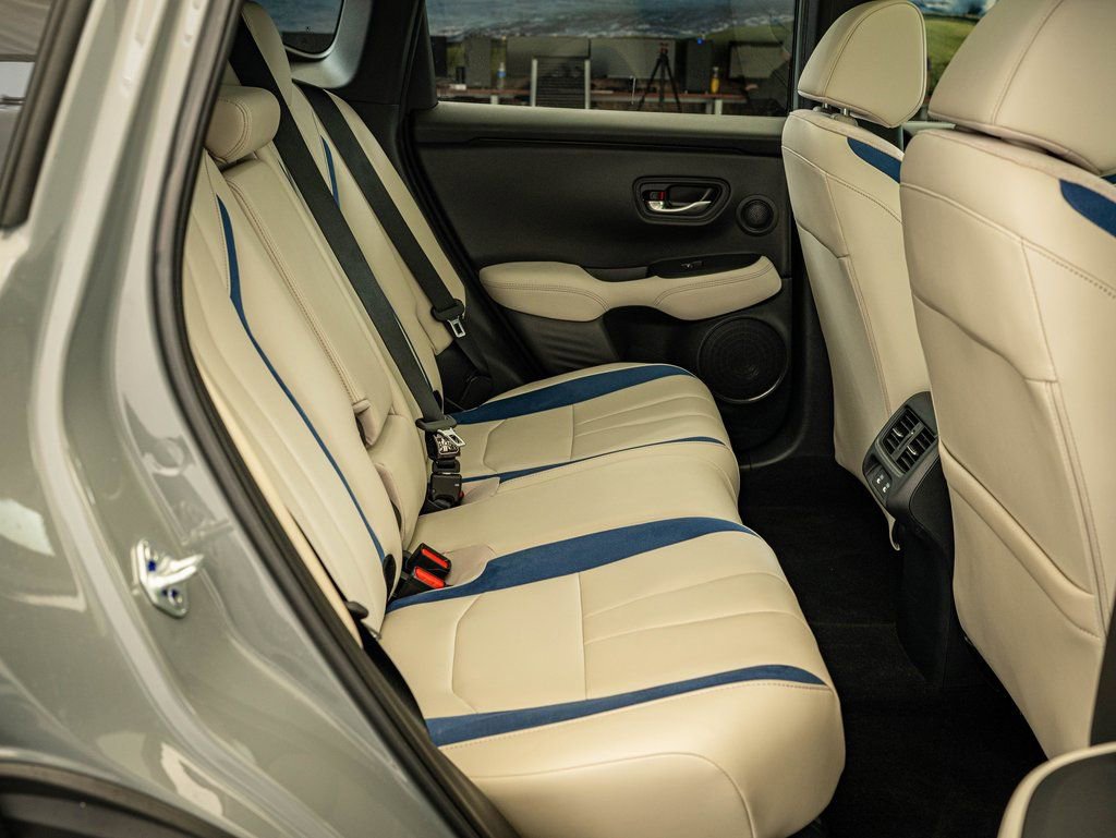 Certified 2025 Acura ADX A-Spec image 38