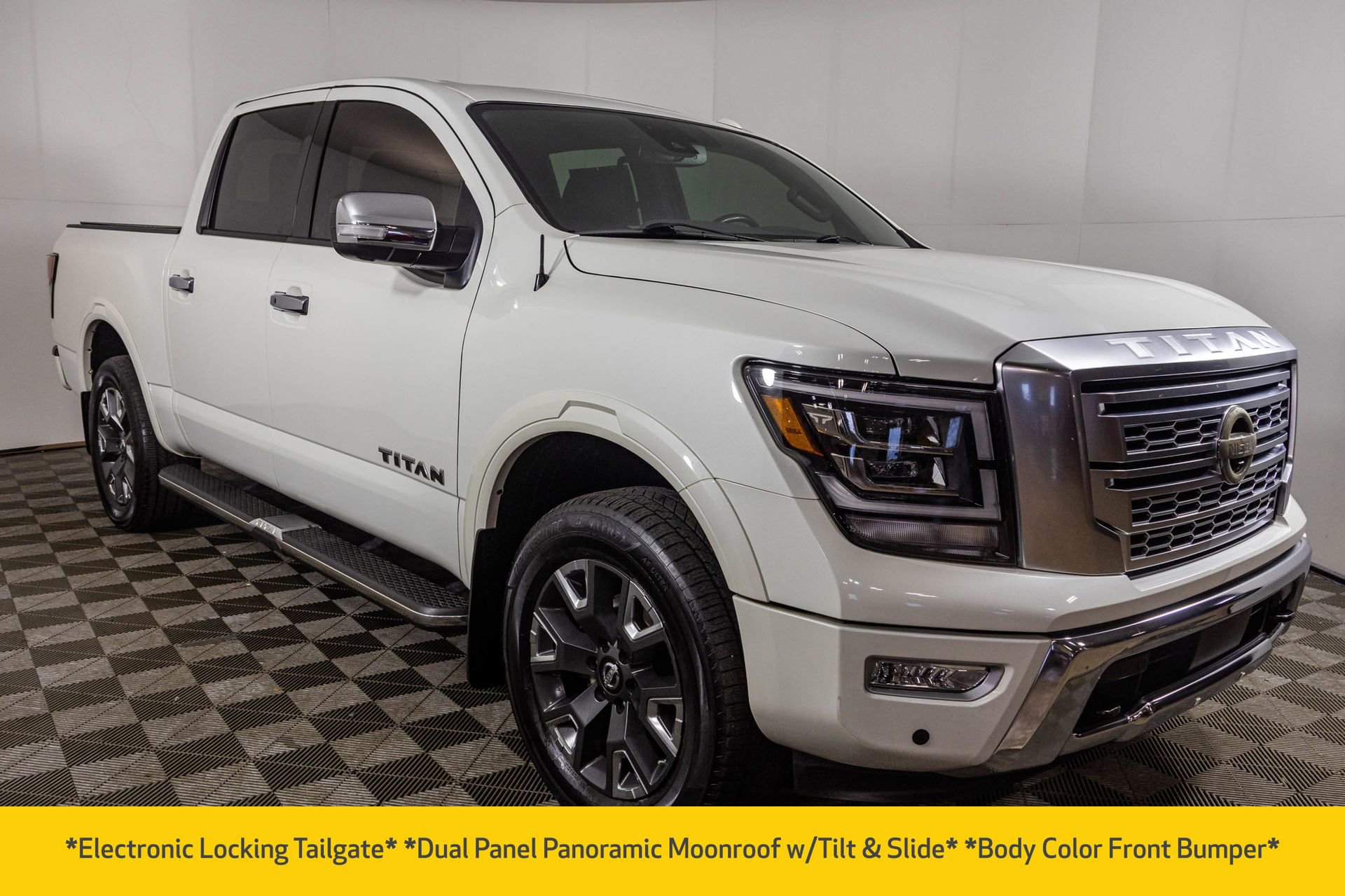 Used 2021 Nissan Titan Platinum Reserve w/ Moonroof Package AWD/4WD image 15