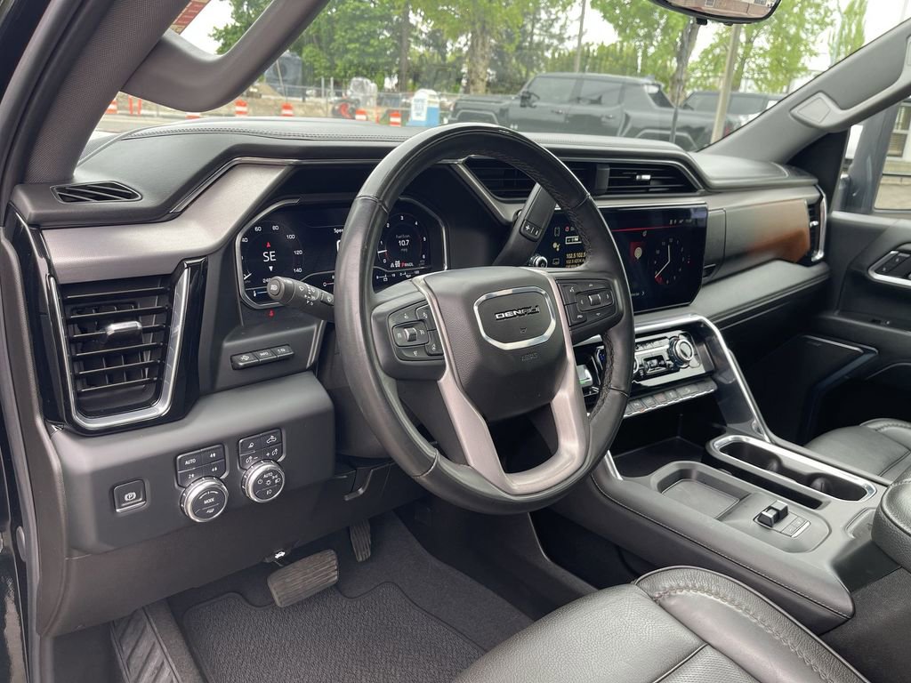 Used 2024 GMC Sierra 3500 Denali w/ Denali Reserve Package AWD/4WD image 10
