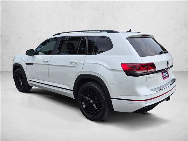 Used 2022 Volkswagen Atlas SEL R-Line AWD/4WD image 8