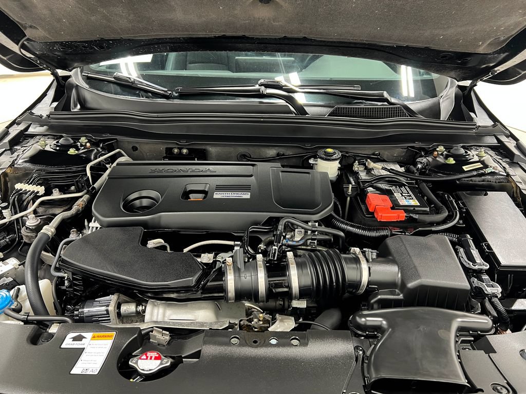 Used 2018 Honda Accord Sport image 27