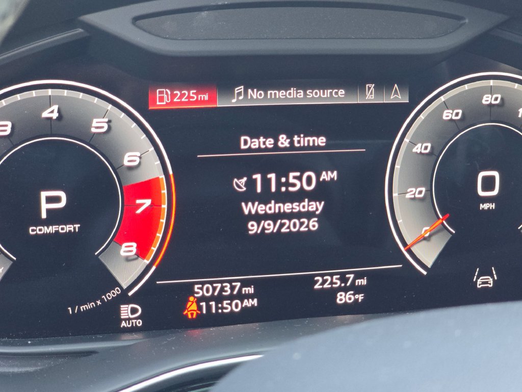 Used 2021 Audi Q8 Premium Plus AWD/4WD image 29