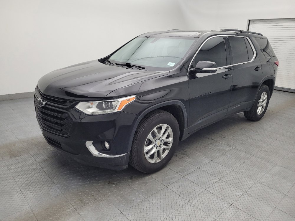 Used 2019 Chevrolet Traverse LT w/ LPO, Blackout Package AWD/4WD image 2