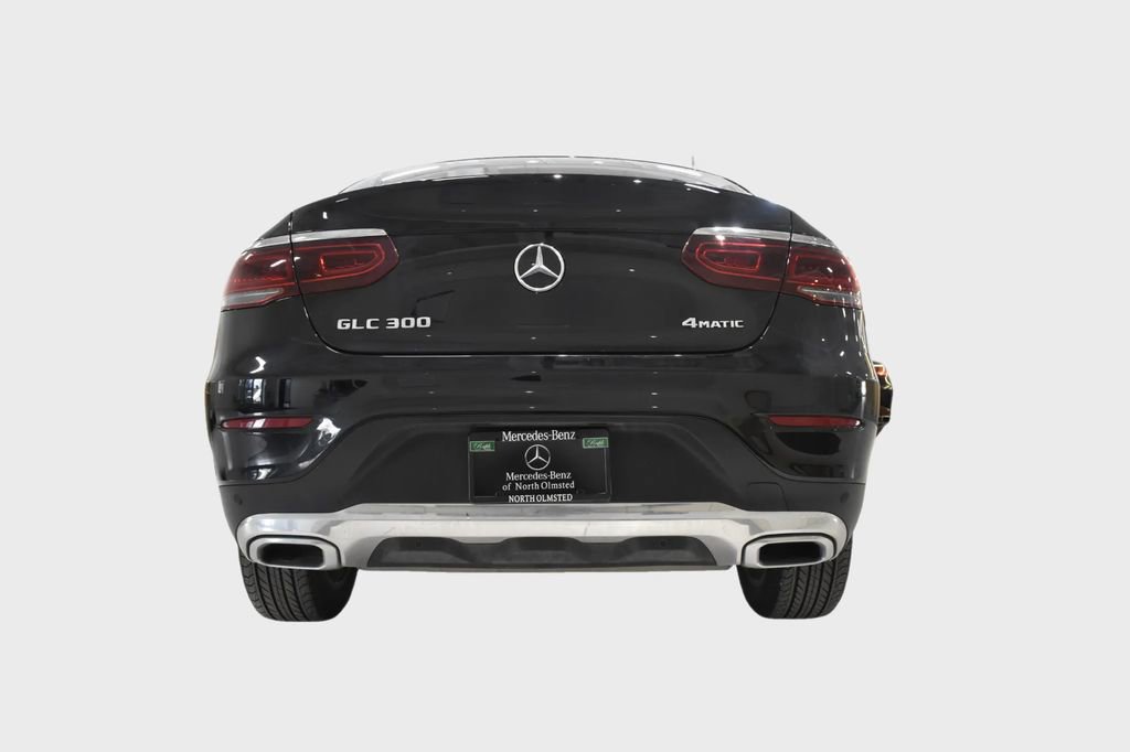 Used 2022 Mercedes-Benz GLC 300 4MATIC Coupe image 4