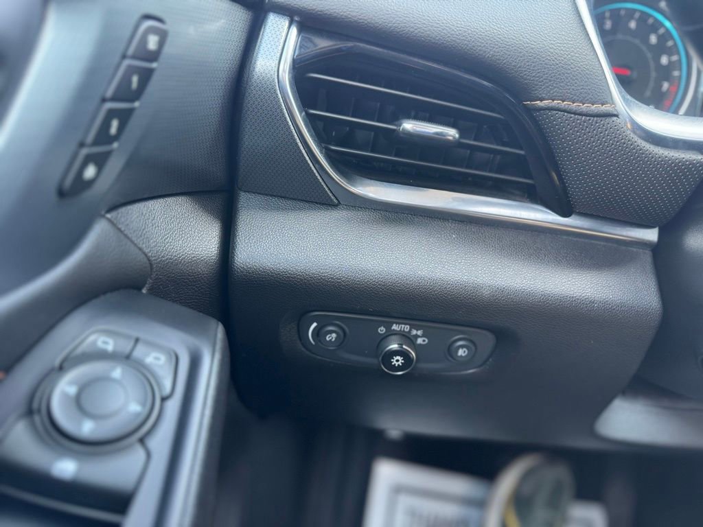 Used 2019 Chevrolet Traverse Premier w/ Redline Edition image 39