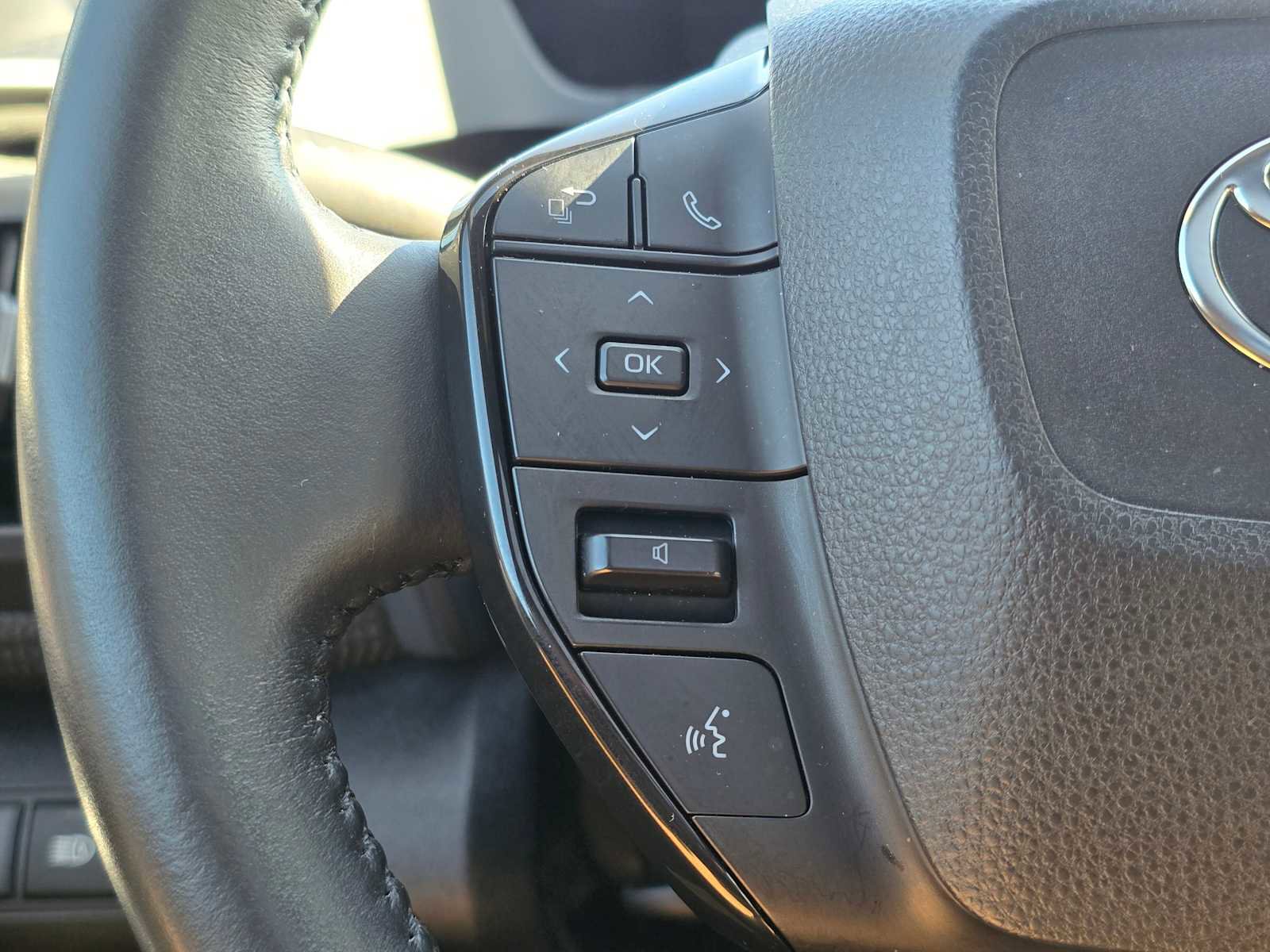 Used 2023 Toyota bZ4X XLE w/ Weather Package image 25