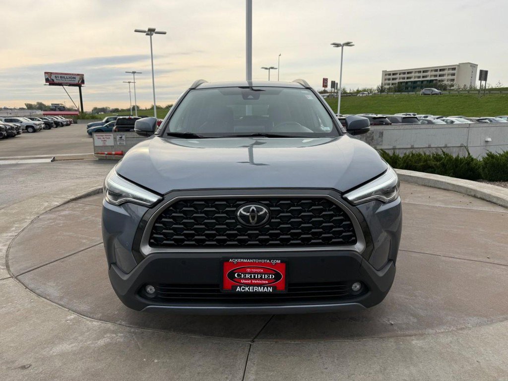 Certified 2022 Toyota Corolla Cross XLE w/ Convenience Package image 11