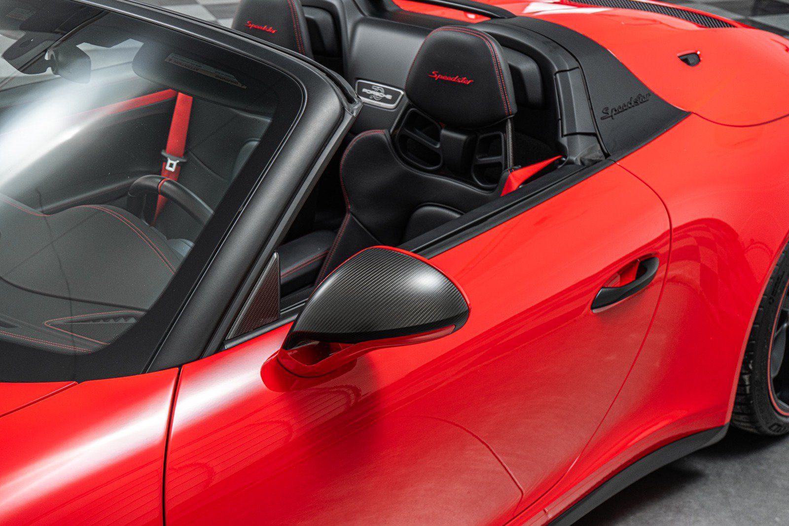 Used 2019 Porsche 911 Speedster RWD image 37