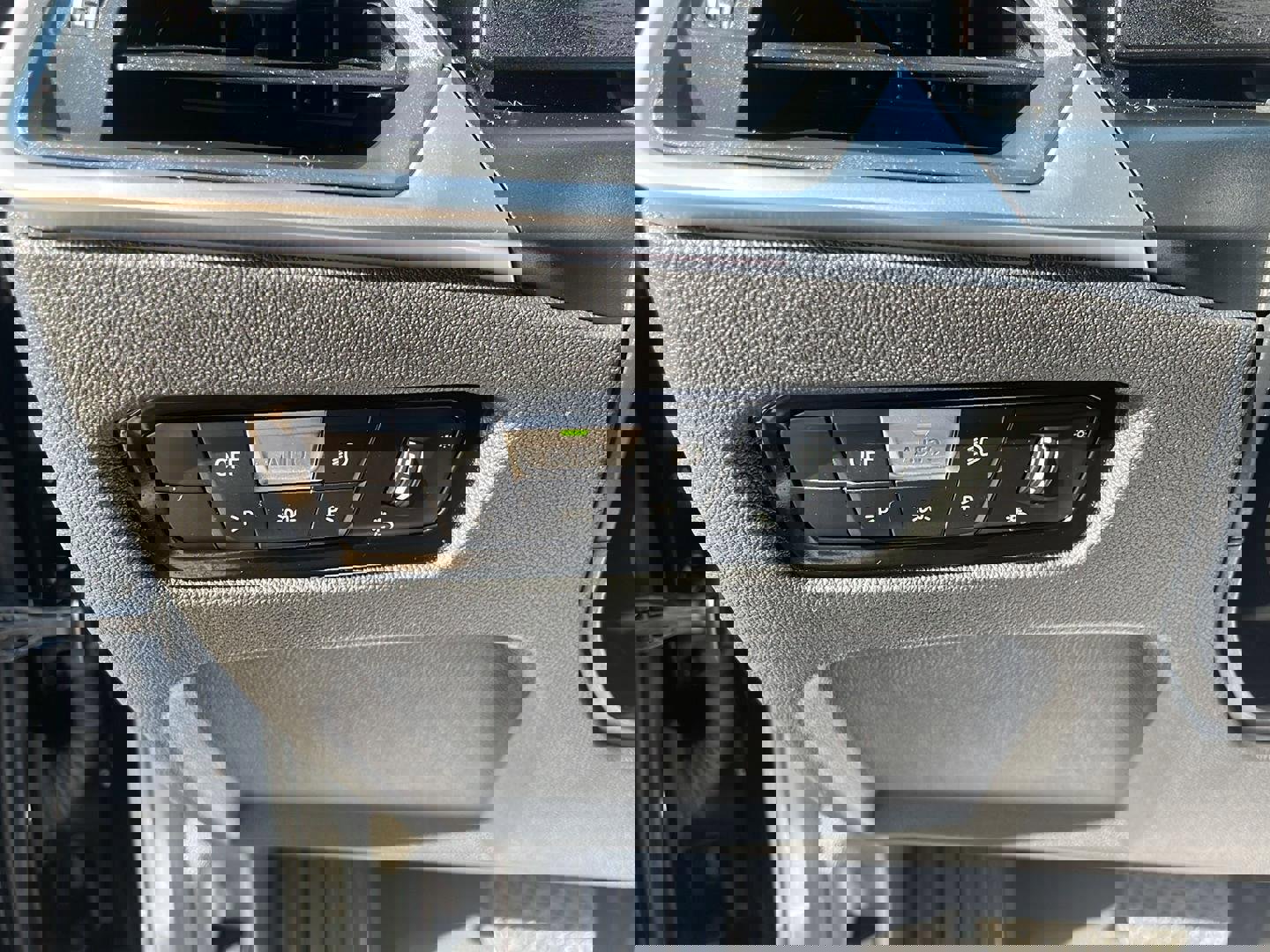 Used 2024 BMW 330e 330e image 13