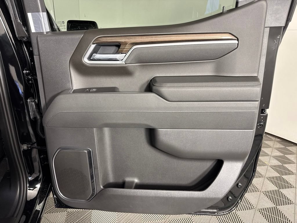 New 2026 Chevrolet Silverado 1500 RST w/ RST All Star Premium Package AWD/4WD image 34