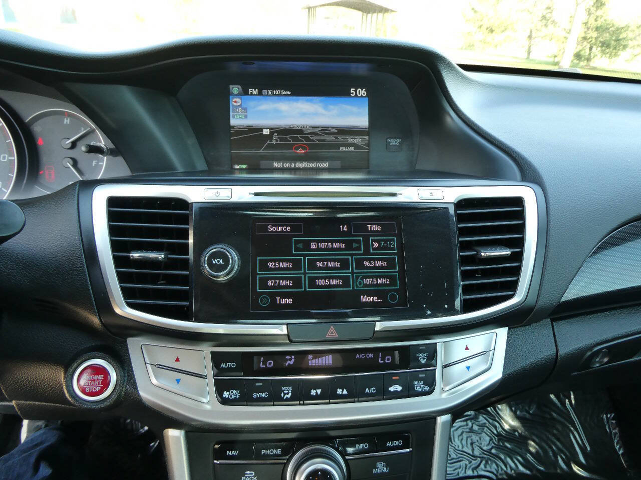 Used 2015 Honda Accord EX-L image 17