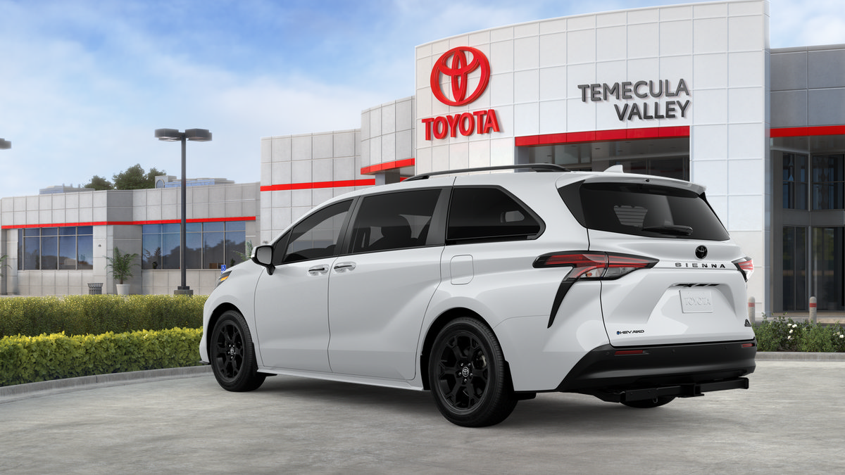 New 2026 Toyota Sienna XLE Woodland Edition AWD/4WD image 8