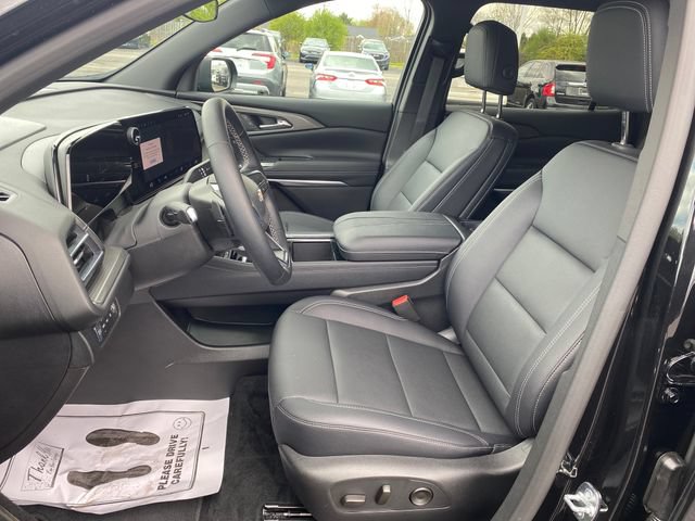 Certified 2026 Chevrolet Traverse LT AWD/4WD image 17