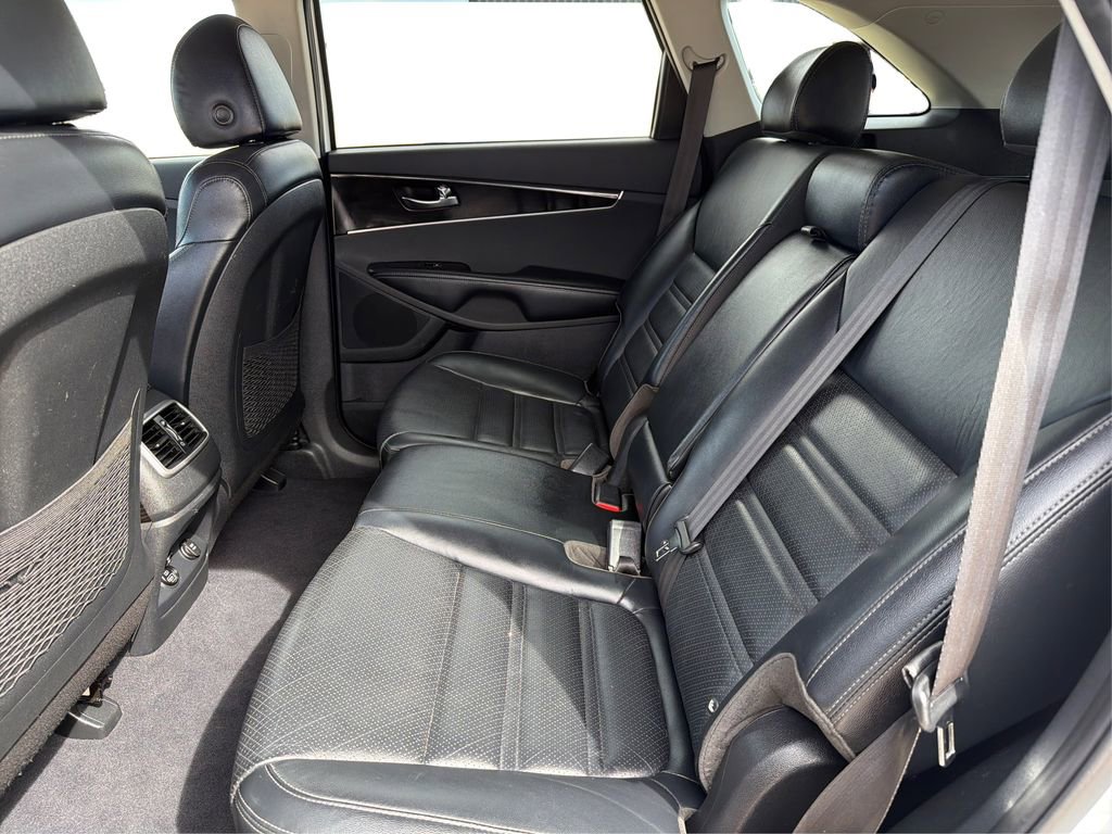 Used 2020 Kia Sorento EX FWD image 11