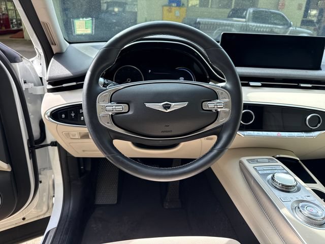 Used 2023 Genesis GV70 2.5T w/ Select Package AWD/4WD image 17