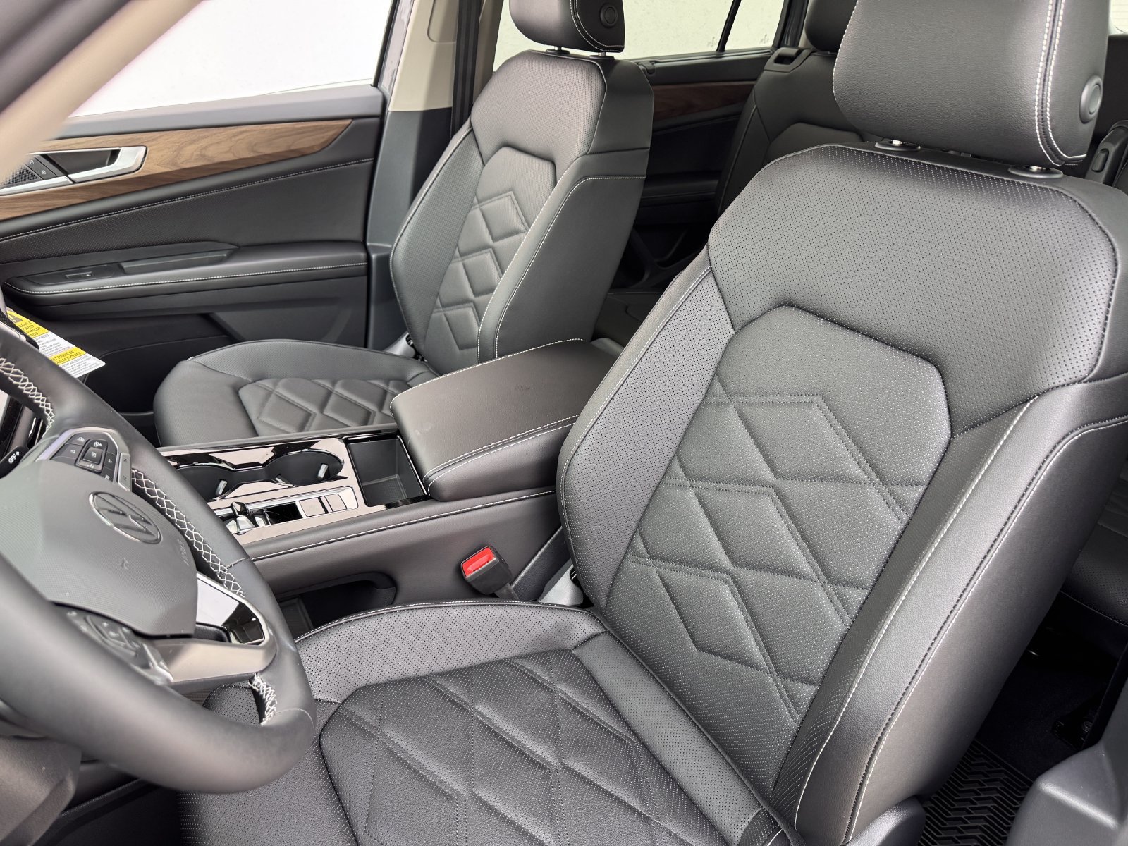 New 2026 Volkswagen Atlas SE FWD image 24