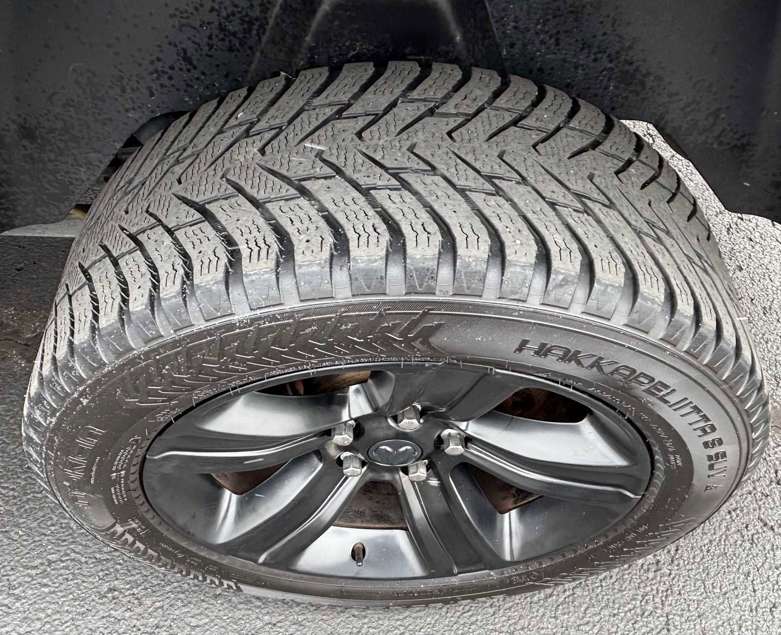 Used 2018 RAM 1500 Sport w/ Sport Premium Group image 9