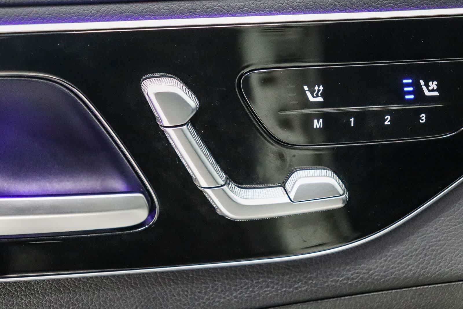 Used 2024 Mercedes-Benz C 300 Sedan image 23
