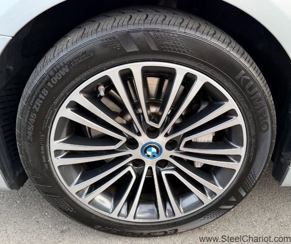 Used 2019 BMW 530e w/ Premium Package image 29