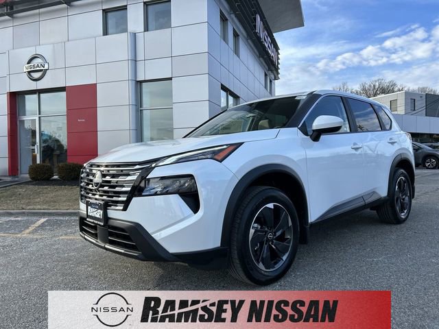 Certified 2025 Nissan Rogue SV image 1