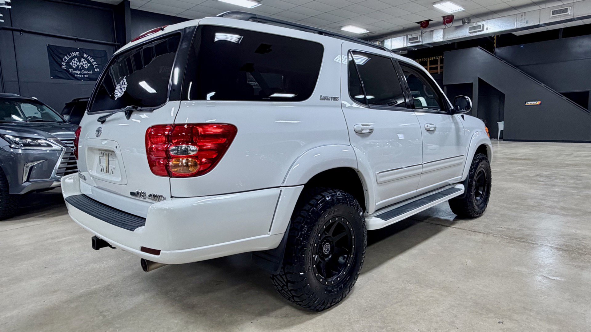 Used 2004 Toyota Sequoia Limited AWD/4WD image 13