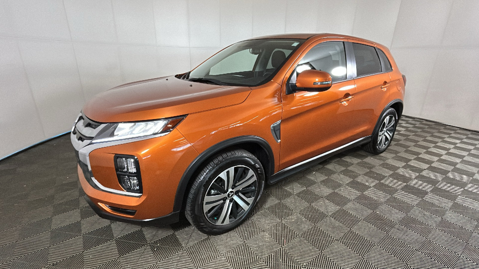 Used 2025 Mitsubishi Outlander Sport SE AWD/4WD image 6