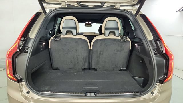 New 2026 Volvo XC90 T8 Plus w/ Protection Package AWD/4WD image 41