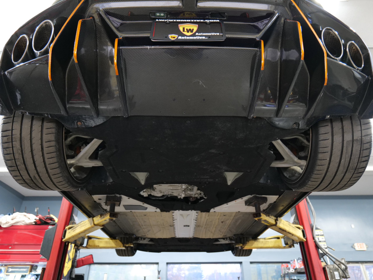 Used 2015 Lamborghini Huracan LP 610-4 image 96