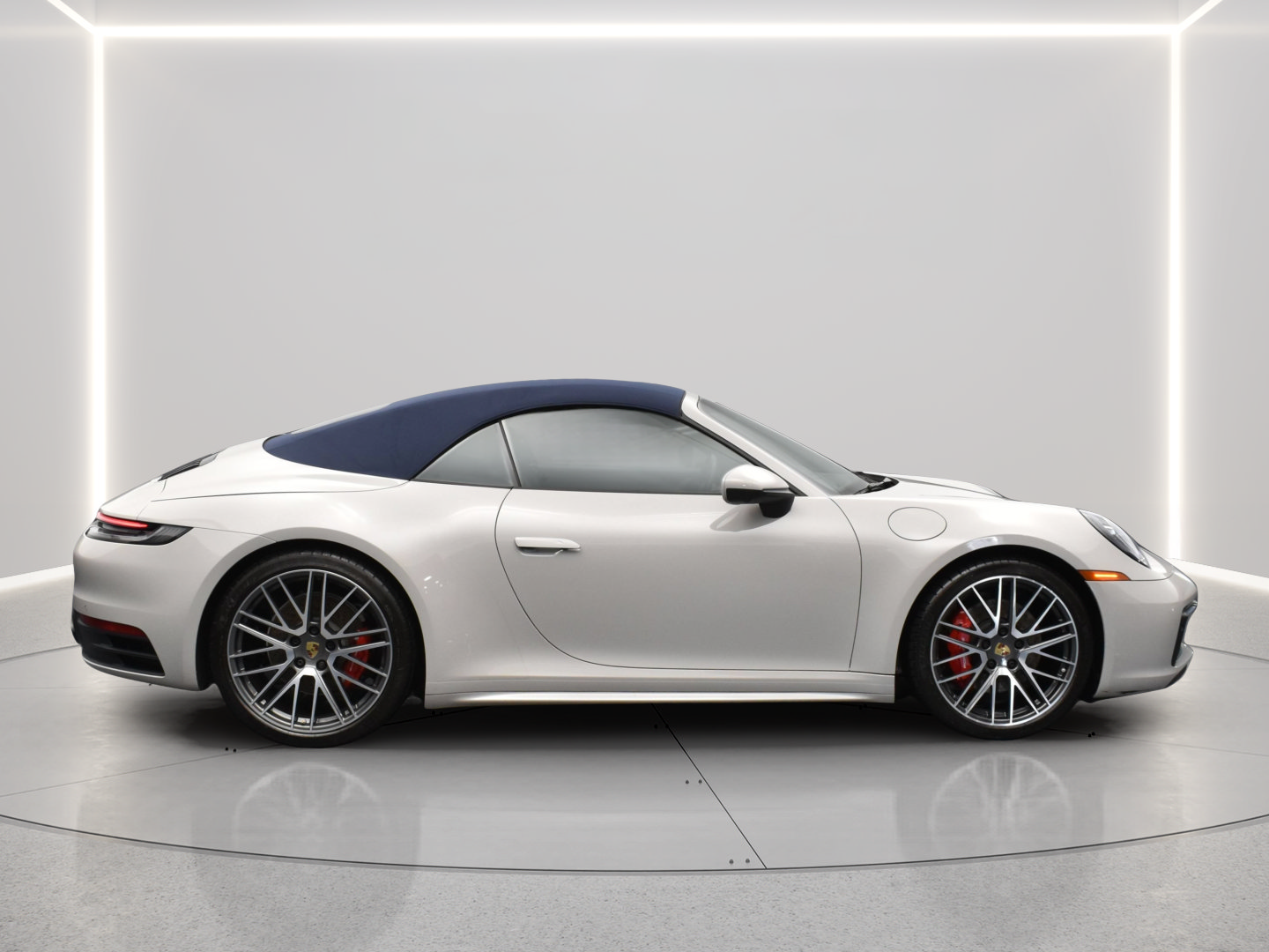 Used 2023 Porsche 911 Carrera S RWD image 9
