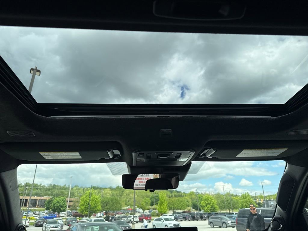 Used 2025 Toyota 4Runner TRD Pro AWD/4WD image 23
