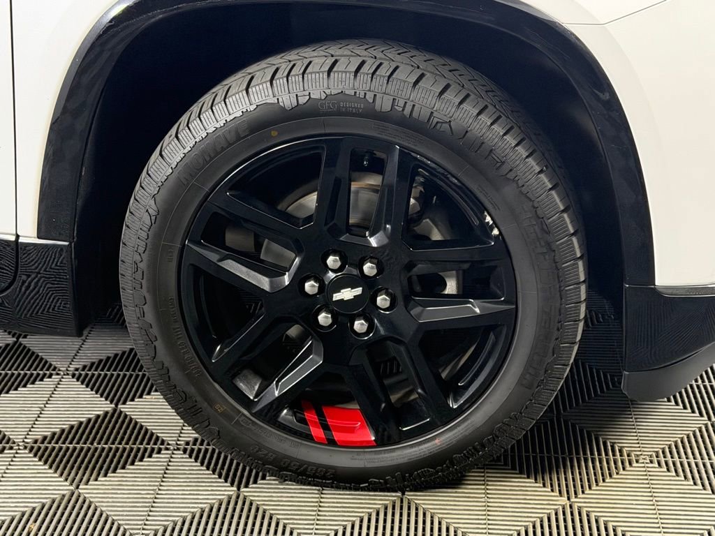 Used 2020 Chevrolet Traverse Premier w/ Redline Edition FWD image 5