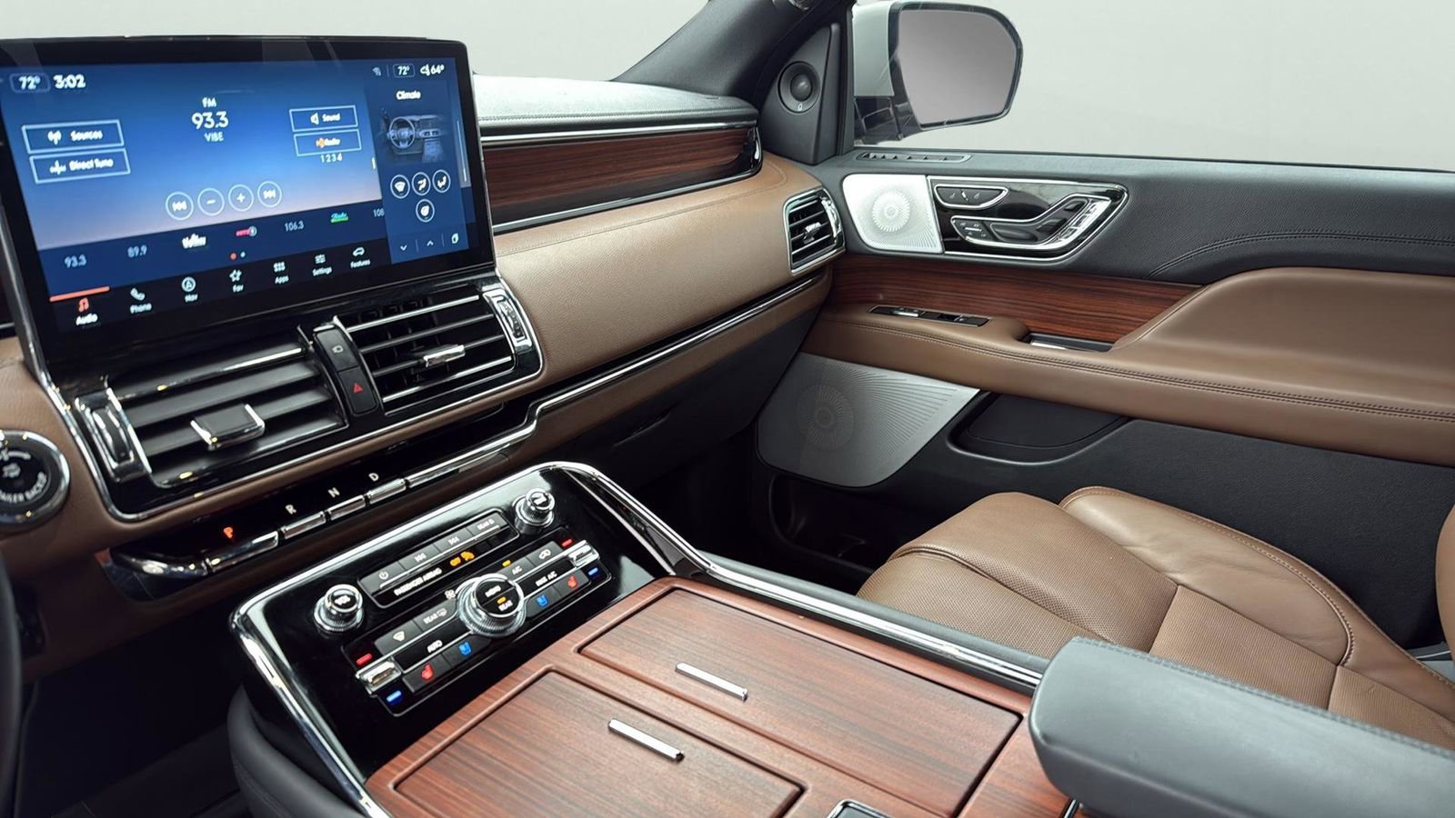 Certified 2024 Lincoln Navigator L Reserve image 20