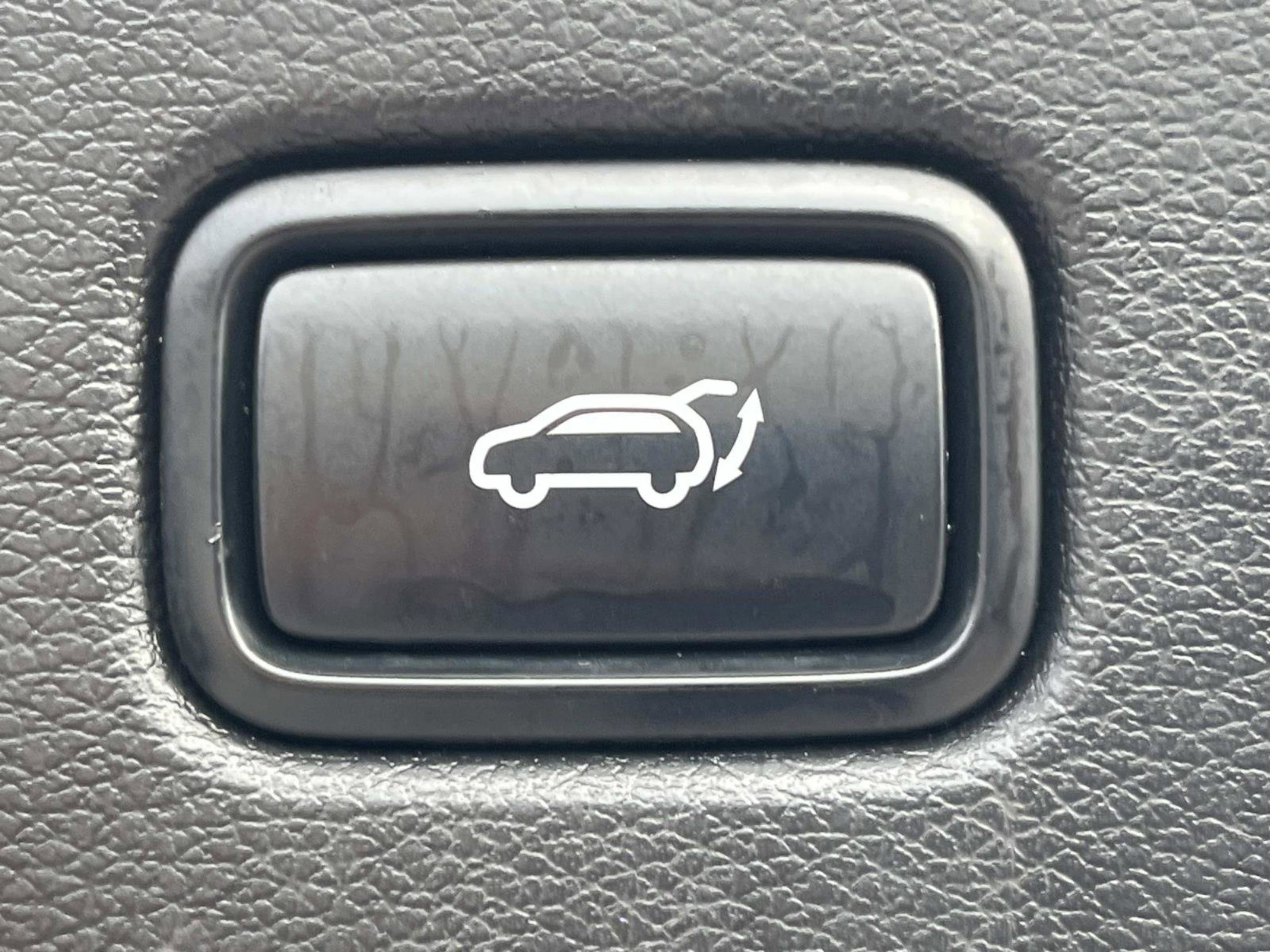 Used 2022 Kia Telluride SX w/ SX Prestige Package image 26