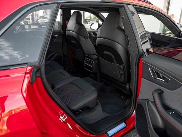 New 2026 Audi SQ8 Prestige AWD/4WD image 36
