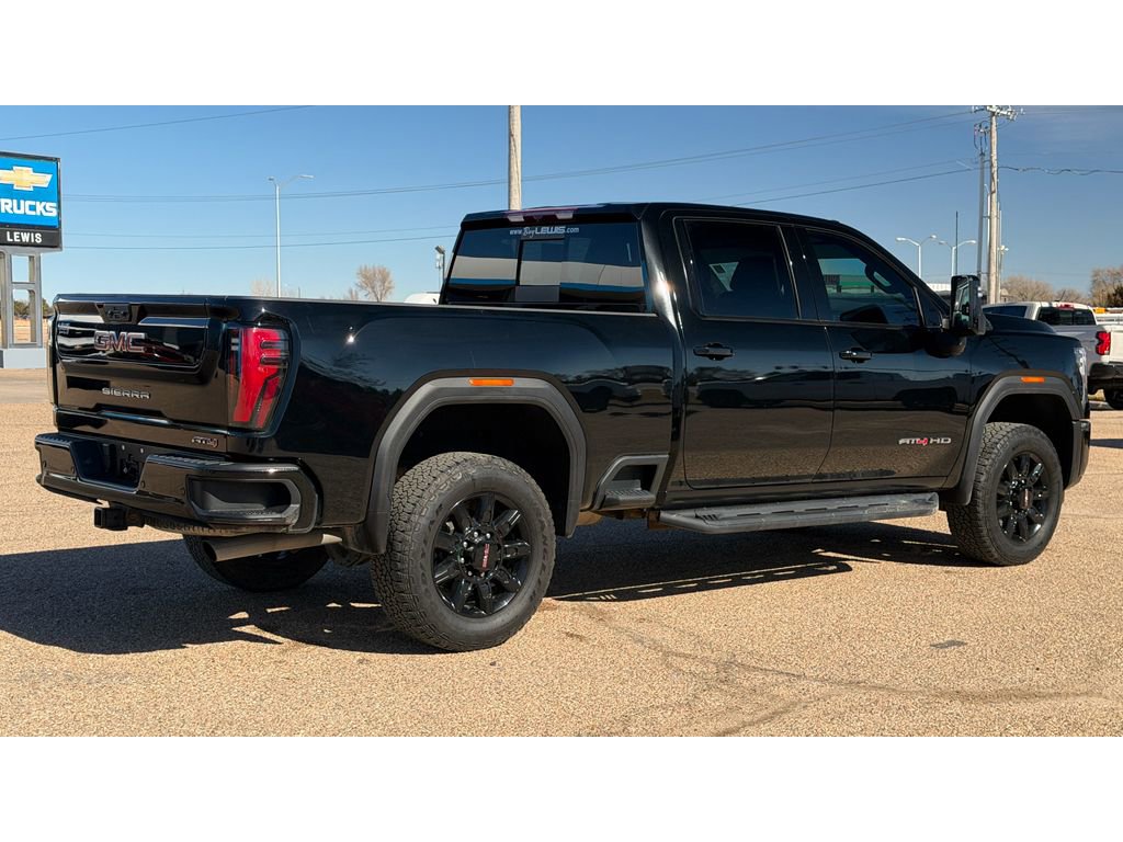 Used 2024 GMC Sierra 2500 AT4 w/ AT4 Preferred Package image 7