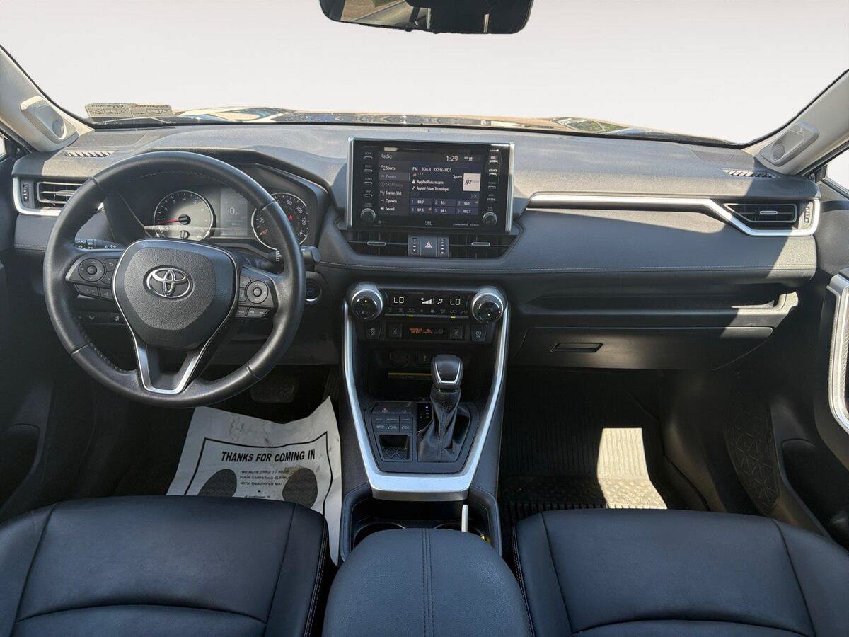 Used 2021 Toyota RAV4 XLE Premium AWD/4WD image 10