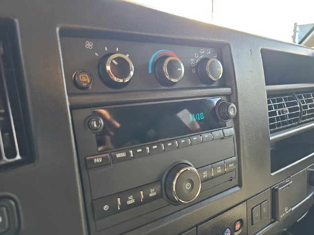 Used 2025 Chevrolet Express 2500 w/ Driver Convenience Package RWD image 9