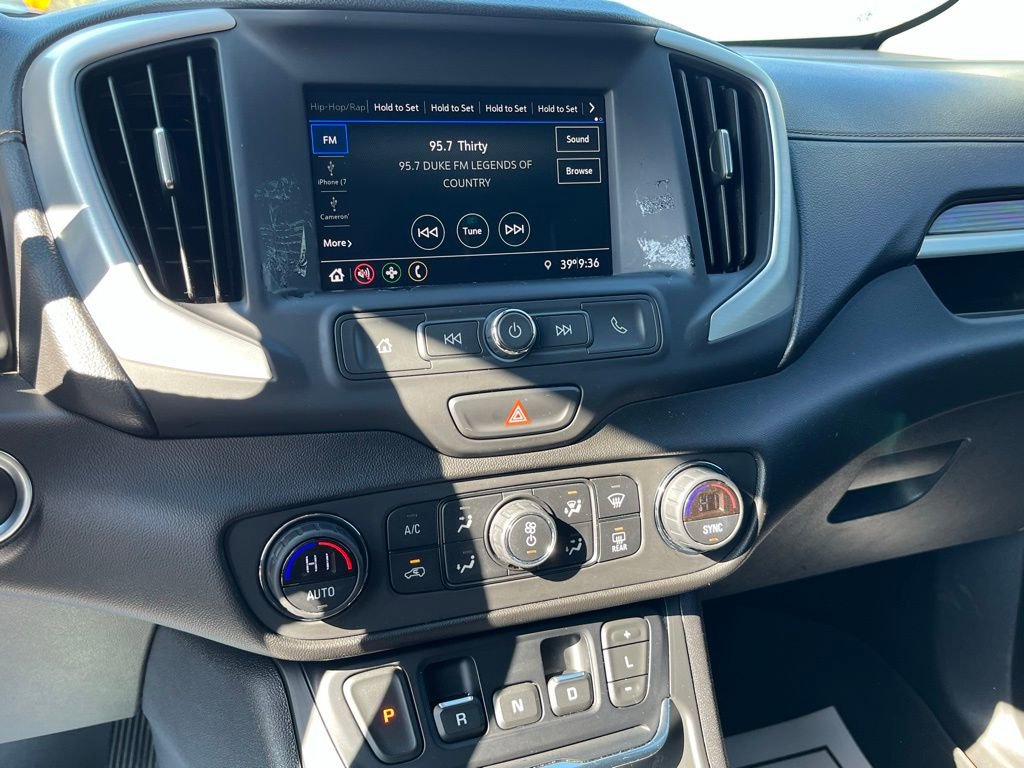 Used 2021 GMC Terrain SLE w/ Driver Convenience Package image 14