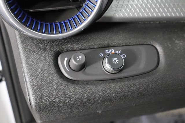 Used 2025 Chevrolet Trax LT w/ Driver Confidence Package FWD image 21