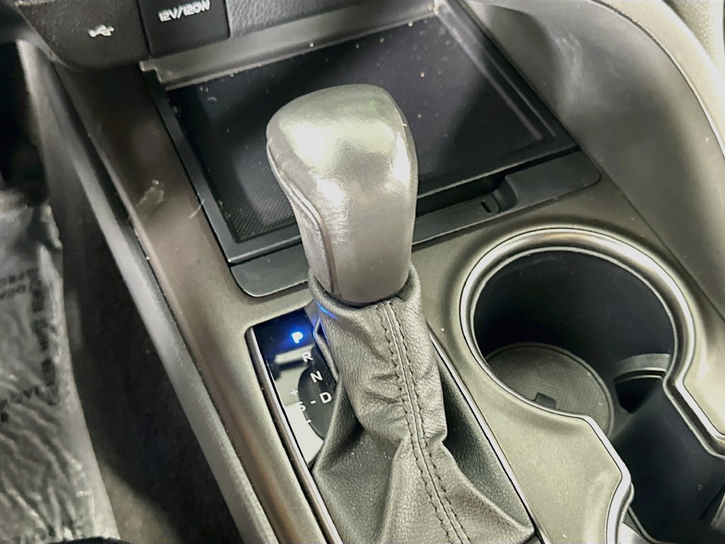 Used 2024 Toyota Camry SE FWD image 32