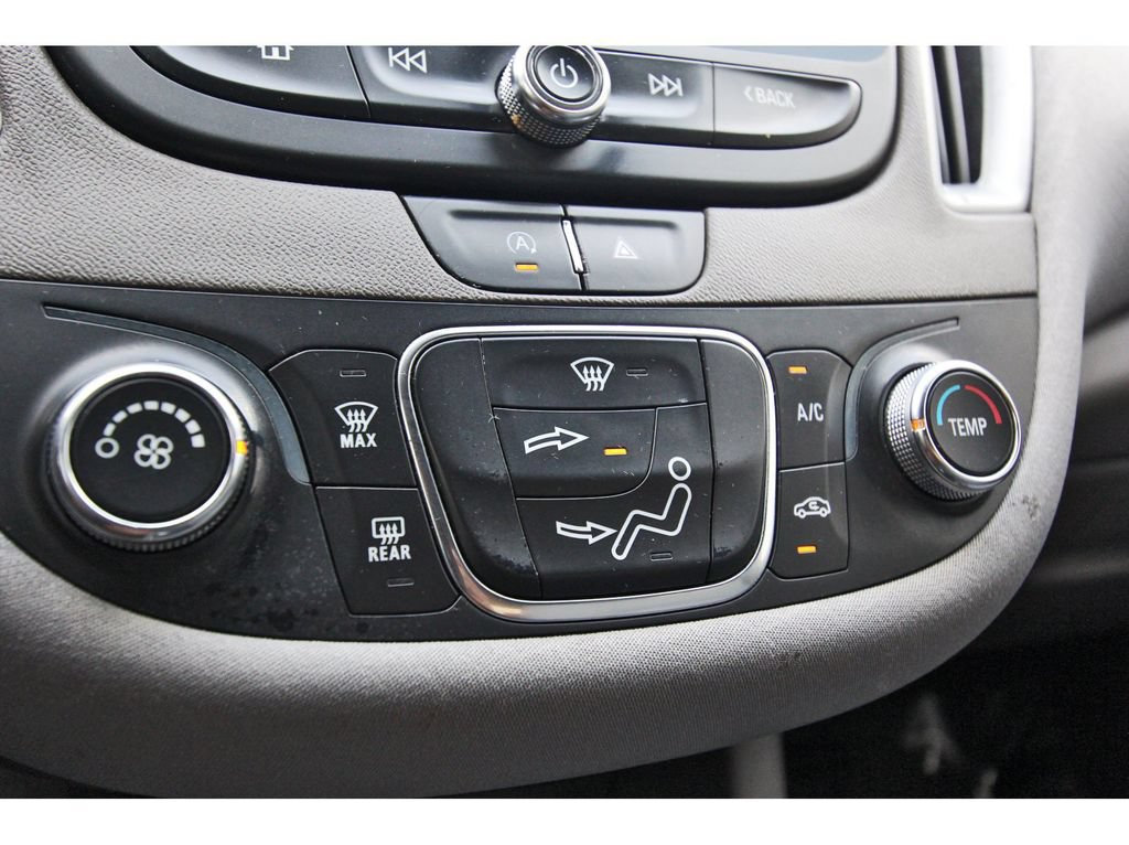 Used 2022 Chevrolet Malibu LS FWD image 23