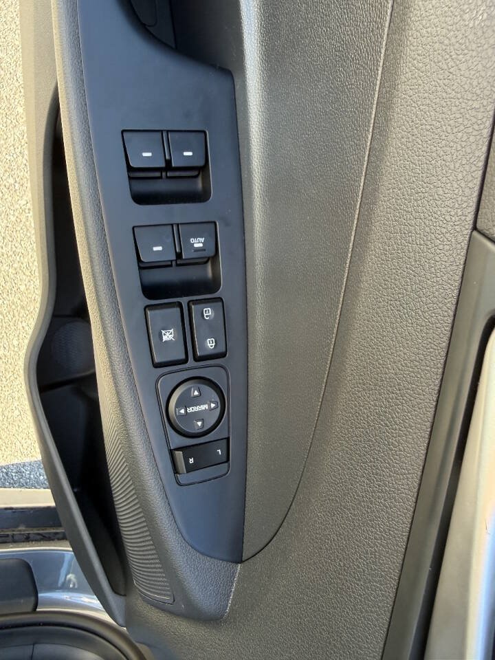 Used 2019 Hyundai Tucson Value FWD image 19